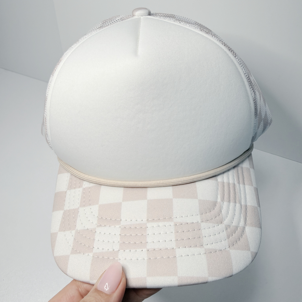 TEELUX - TRUCKER HAT BLANK - Beige / pink Neutral Checkered  W CHECKERED BILL