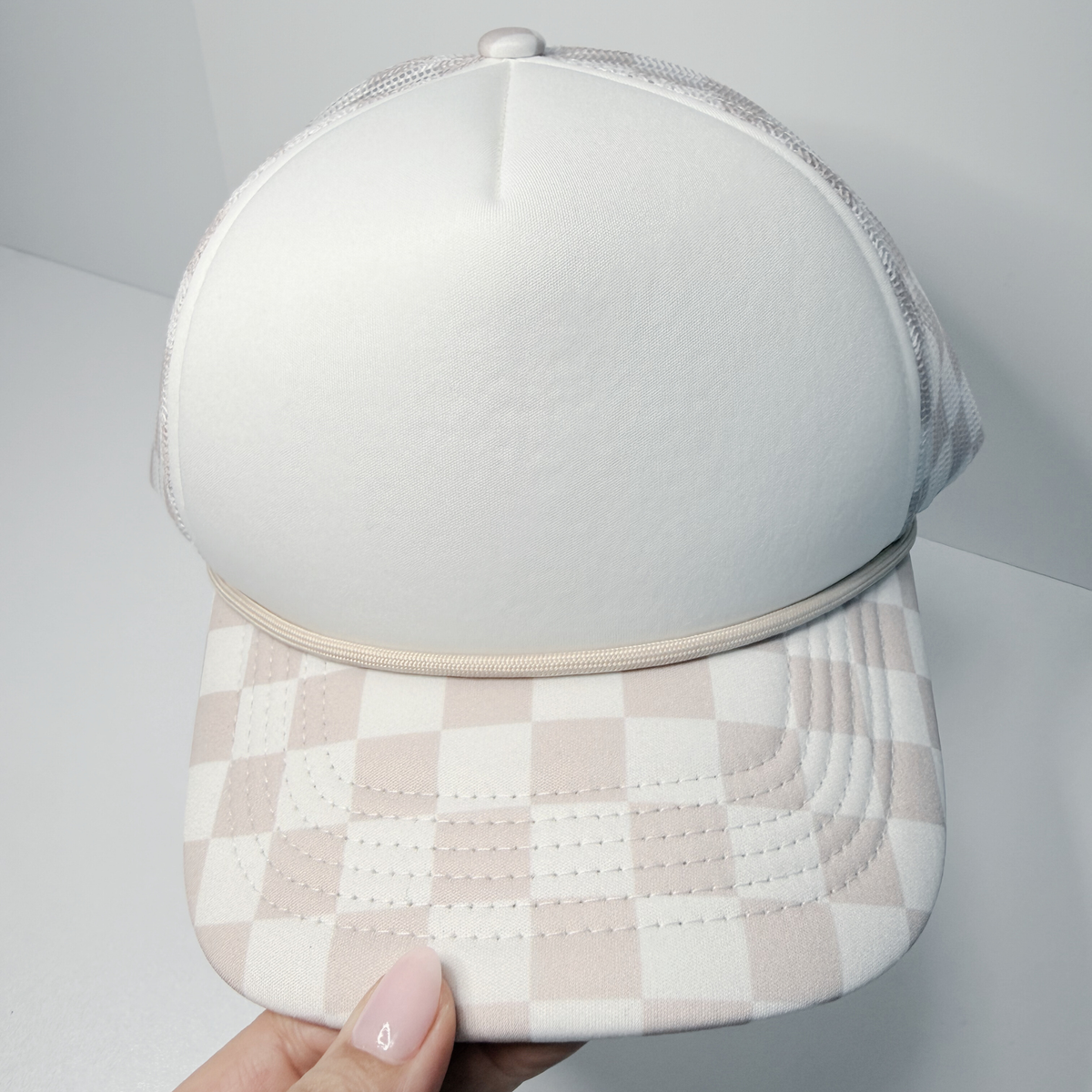 TEELUX - TRUCKER HAT BLANK - Beige / pink Neutral Checkered  W CHECKERED BILL